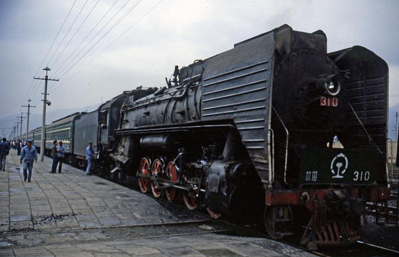 China-68-Seib-1986.jpg - Express train to Xining (© Roland Seib)