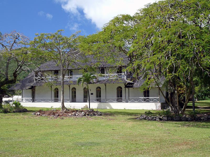 Cook-14-Seib-2011.jpg - Para O Tane Palace, Avarua, residence of ariki (queen) Makea Takau (1845–1911). Under her reign the Cook Islands became a British protectorate in 1888 before being annexed to New Zealand in 1900 (Photo by Roland Seib)
