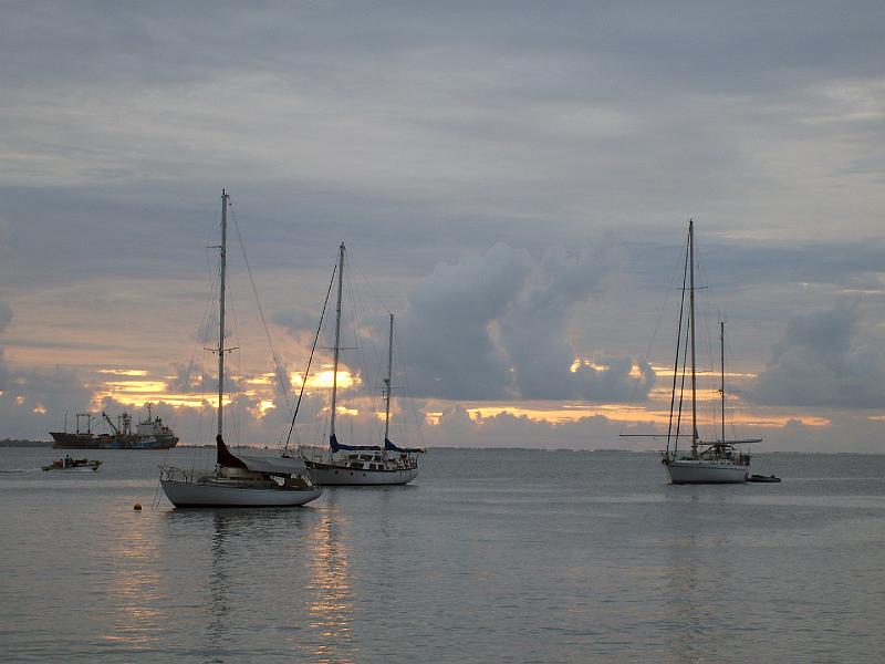 Fiji-etc-24-Feldmann-2006.JPG - Sunset at the harbour, Majuro (Photo by Martin Feldmann)