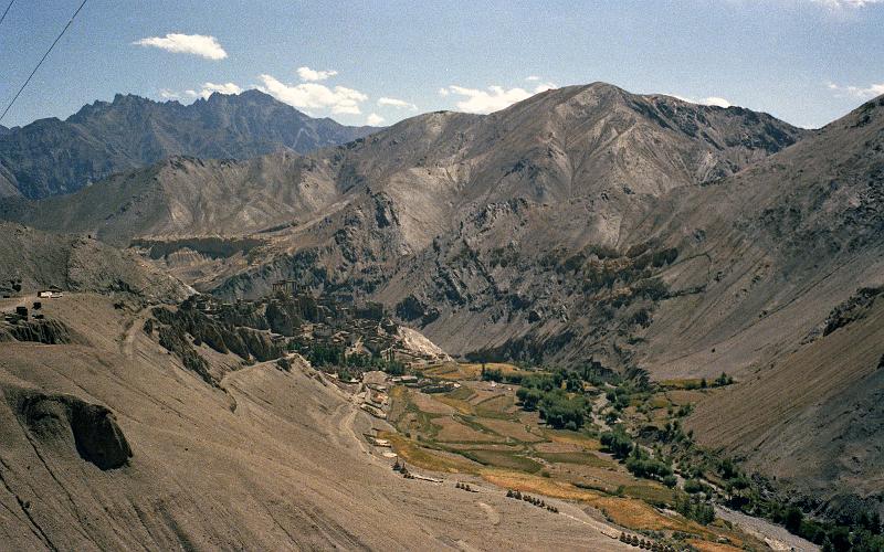 India-36-Seib-1978.jpg - On the road to Ladakh (© Roland Seib)