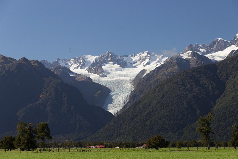NZ-54-Bertsch-2017.jpg - Te Anau, Key Summit and glacier (Photo by Johannes Bertsch)