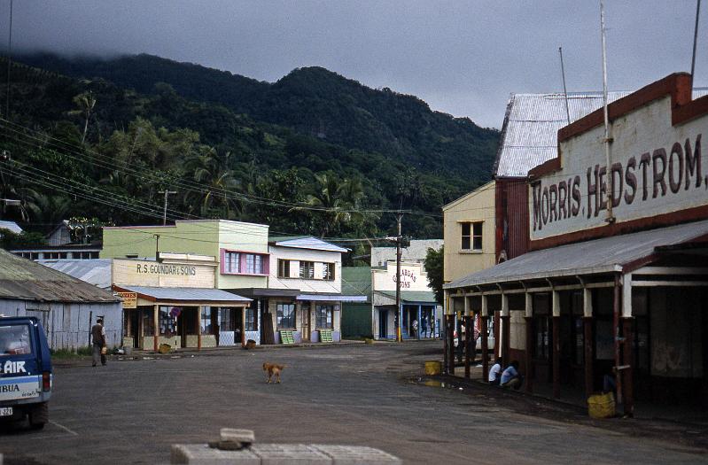 Fiji-03-Seib-1988.jpg - ditto (© Roland Seib)