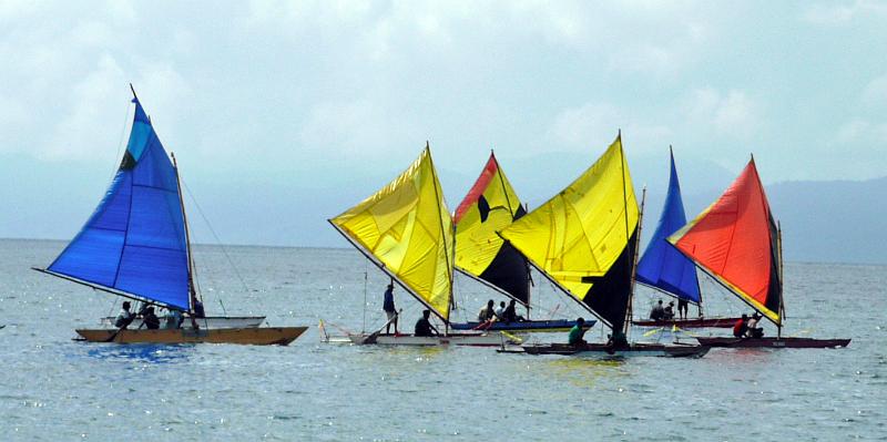 PNG2-15-Seib-2012.jpg - The regatta continues (Photo by Roland Seib)