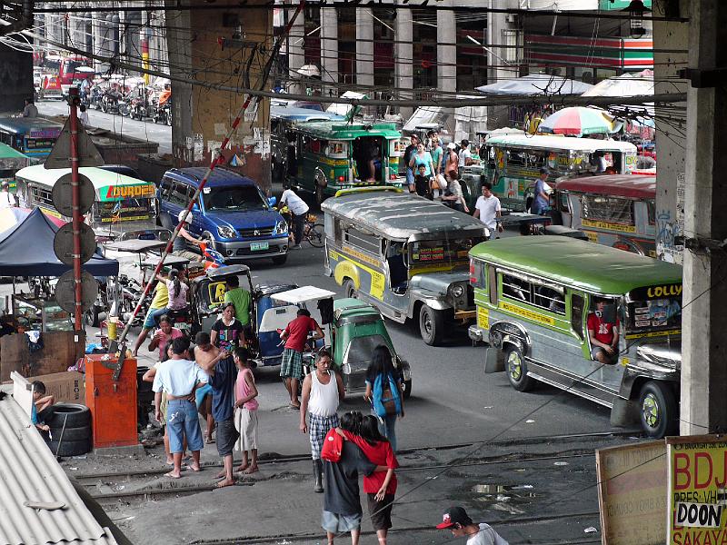 Philippines-88-Seib-2012.jpg - Near Blumentritt station, North Manila (Photo by Roland Seib)