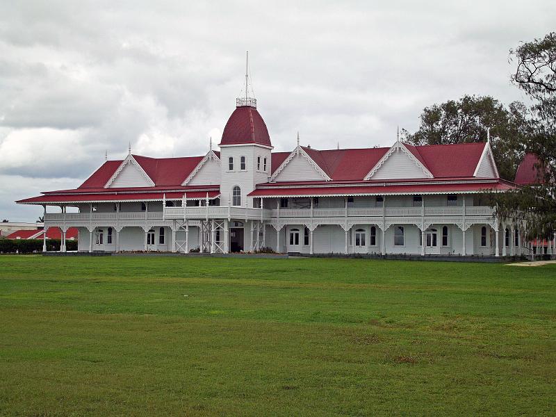 Tonga-06-Seib-2011.jpg - Royal Palace today (Photo by Roland Seib).