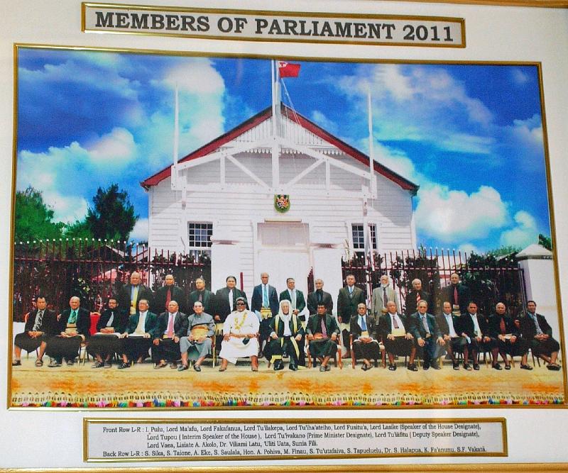 Tonga-27-Seib-2011.jpg - Present members of the parliament; source: Parliament of Tonga (Photo by Roland Seib).