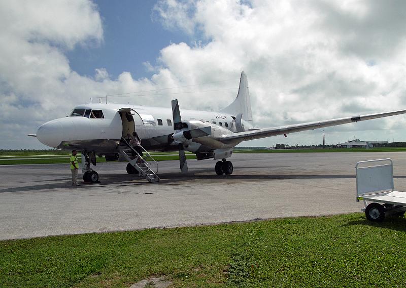 Tonga-46-Seib-2011.jpg - Chatham Pacific Flights, departure for Vava´u (Photo by Roland Seib).