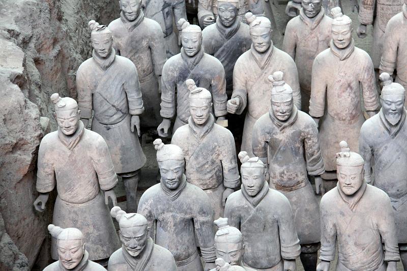 China-41-Unterkoefler-2012.JPG - The Terracotta Army, Xi'an (Photo by Dieter Unterköfler)
