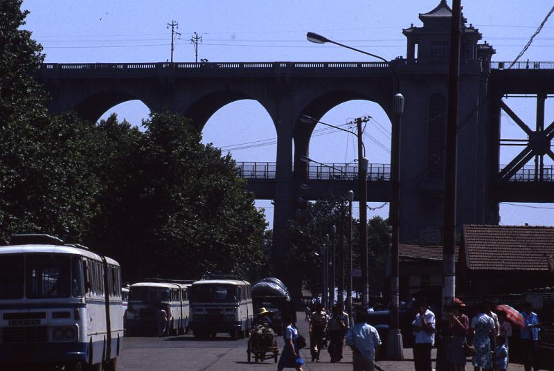 China-23a-Seib-1986.jpg - Yangtse bridge, Wuhan (© Roland Seib)