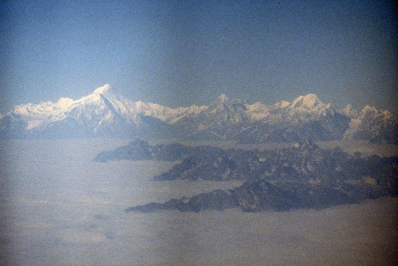China-38-Seib-1986.jpg - Himalaya on the flight to Lhasa (© Roland Seib)