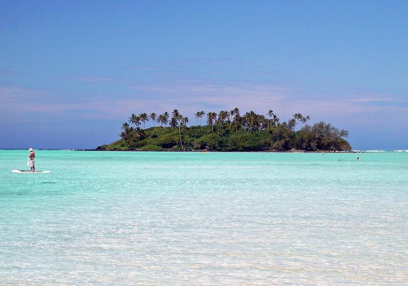 Cook-38-Seib-2011.jpg - Muri beach, East coast (Photo by Roland Seib)