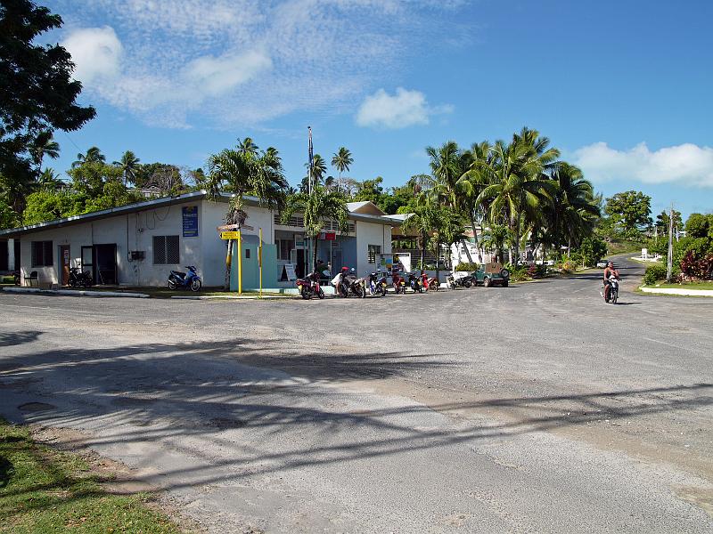 Cook-50-Seib-2011.jpg - Island center next to harbour and church (Photo by Roland Seib)