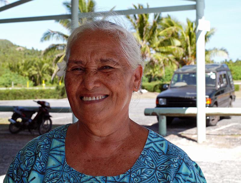Cook-55-Seib-2011.jpg - Queen Manarangi Tutai, one (and the only female) of the four elected Ariki (chiefs) of the island (Photo by Roland Seib)