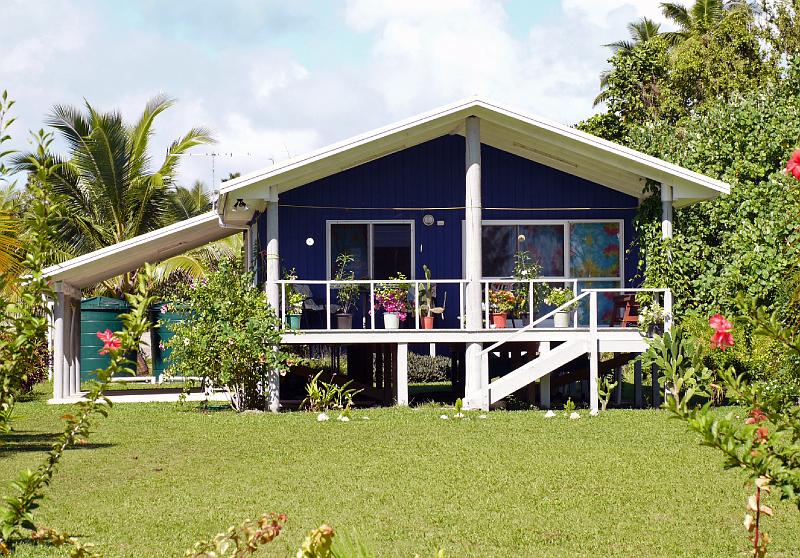 Cook-68-Seib-2011.jpg - Residence (Photo by Roland Seib)