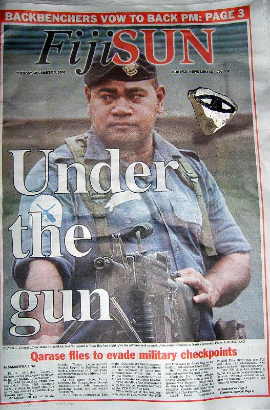 Fiji-etc-01-Feldmann-2006.JPG - Fiji Sun after the coup d´état, Suva, Fiji, December 5, 2006 (Photo by Martin Feldmann)