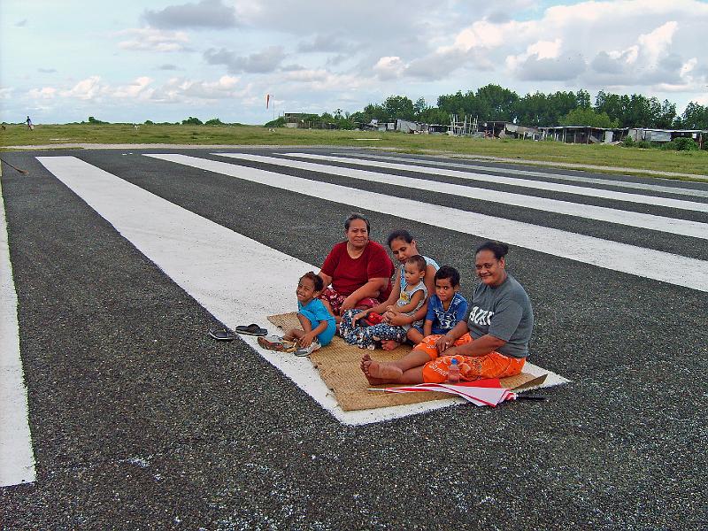 Fiji-etc-07-Feldmann-2006.JPG - Airport, Funafuti, Tuvalu (Photo by Martin Feldmann)
