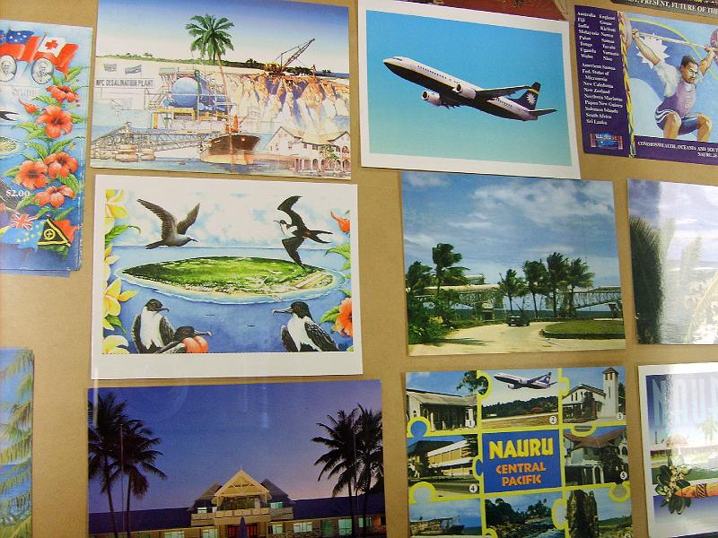 Fiji-etc-30-Feldmann-2006.JPG - Post cards, airport (Photo by Martin Feldmann)
