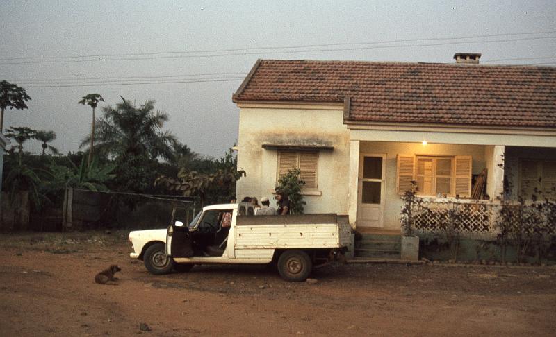 Guinea-05-Seib-1983.jpg - Private accomodation (photo: Roland Seib)