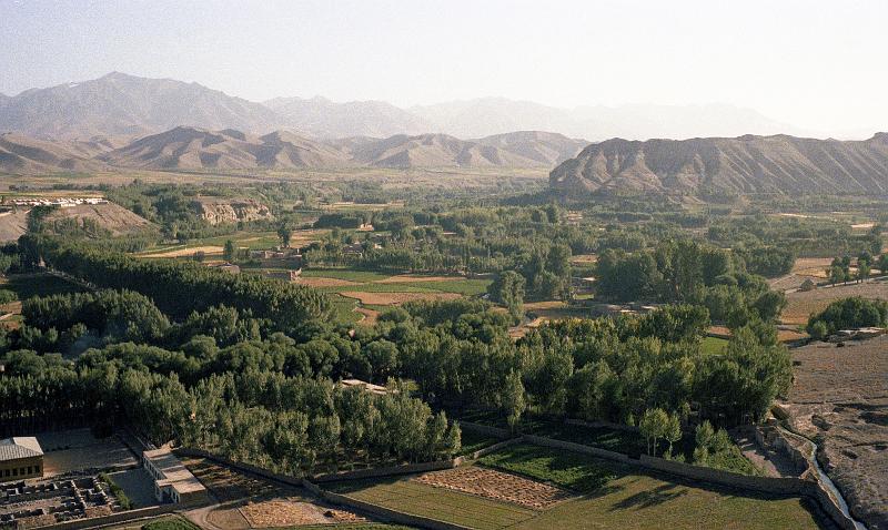 India-13-Seib-1978.jpg - Bamiyan valley (© Roland Seib)