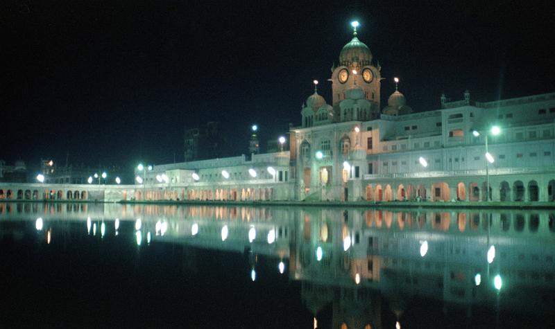 India-26-Seib-1978.jpg - Entrance to the Harmandir Sahib or Golden temple, Amritsar, Punjab state, India; holiest temple in Sikhism, built in 1574 (© Roland Seib)