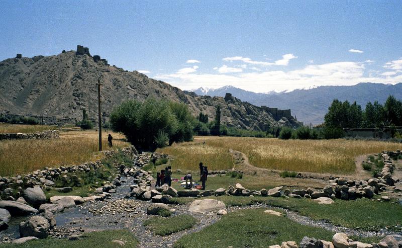 India-54-Seib-1978.jpg - Outside of Leh (© Roland Seib)