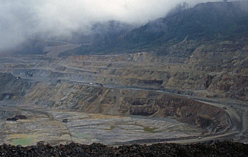 Mining-07-Seib-1997.jpg - ditto (Photo by Roland Seib)