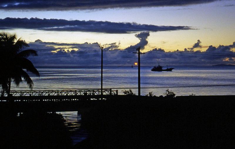 Fiji-12-Seib-1988.jpg - Sea view from the Royal Hotel (© Roland Seib)