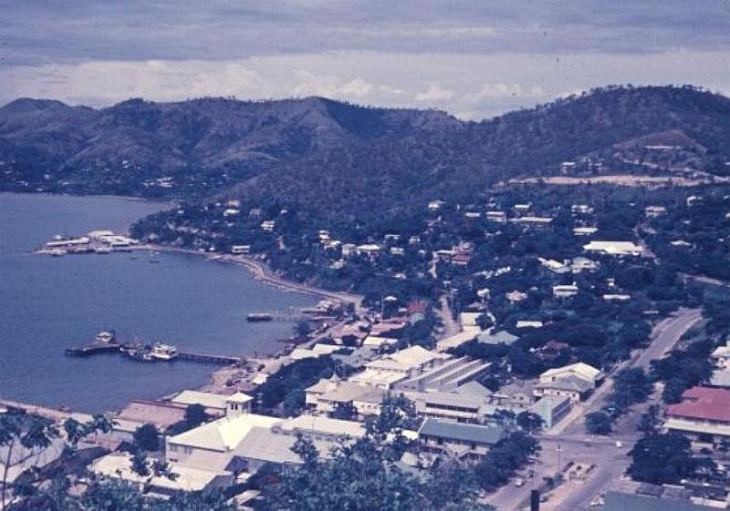 HistPOM-32-1955.jpg - Moresby town 1955 (source: https://sites.google.com/site/moresbyhistory/; accessed: 3.2.2013)