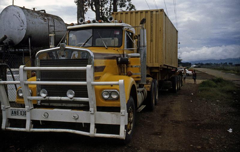 PNG3-25-Seib-1987.jpg - ditto (Photo by Roland Seib)