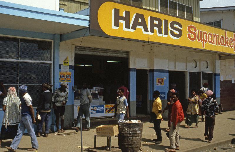 PNG3-60-Seib-1987.jpg - Supermarket 1987 (Photo by Roland Seib)