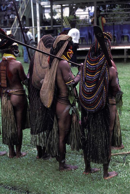 PNG4-23-Seib-2000.jpg - ditto (Photo by Roland Seib)