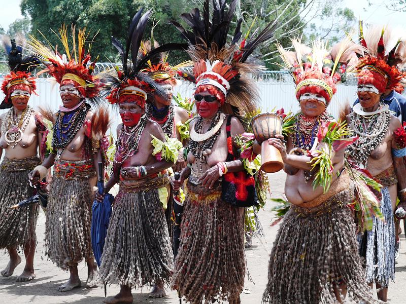 PNG4-51-Seib-2012.jpg - (Photo by Roland Seib)