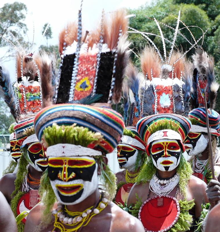 PNG4-53-Seib-2012.jpg - Group from Western Highlands (Photo by Roland Seib)