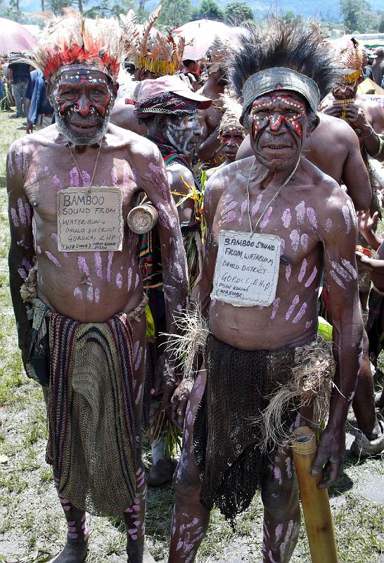 PNG4-72-Seib-2012.jpg - (Photo by Roland Seib)