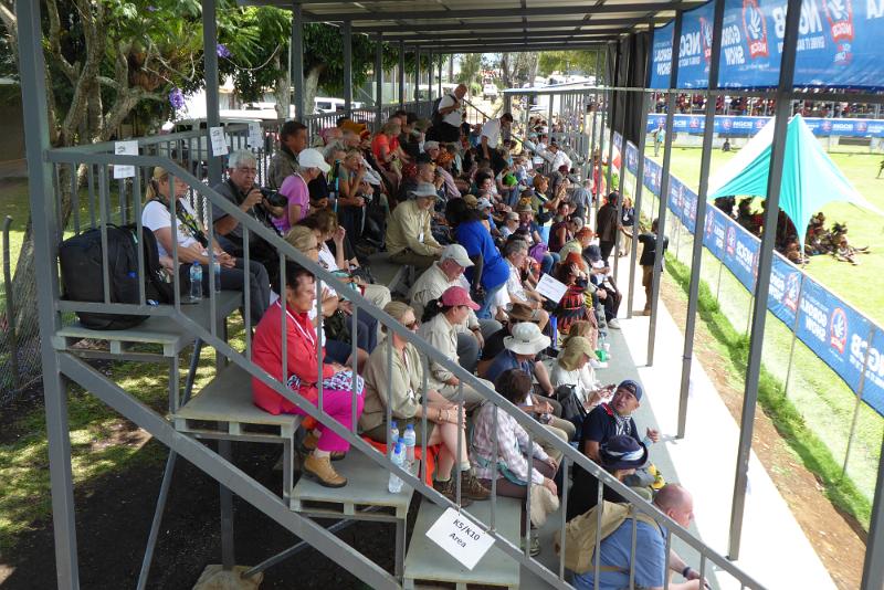 PNG4b-26-Seib-2024.JPG - Grandstand for tourists (Photo by Roland Seib)