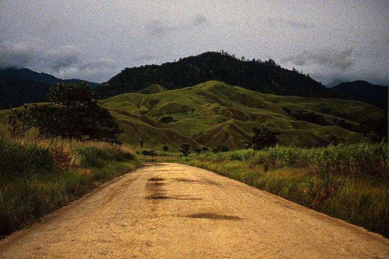PNG6-004-Seib-1996.jpg - ditto (Photo by Roland Seib)