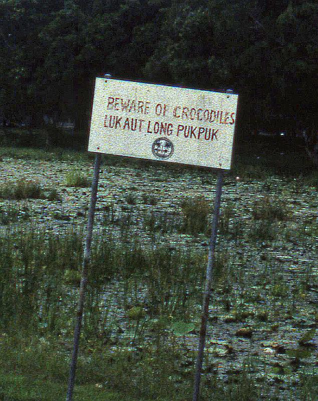 PNG6-048-Seib-1996.jpg - Sir Donald Cleland Park, town center of Madang 1996 (Photo by Roland Seib)