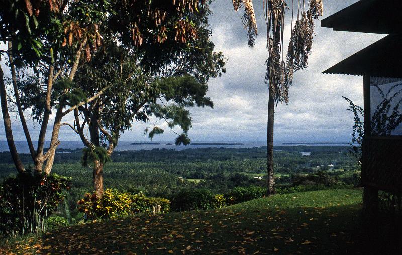 PNG6-058-Seib-1996.jpg - Bismarck Sea, view from Amron (Photo by Roland Seib)