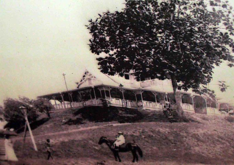 PNG7-46.jpg - Governor Hahl´s residence , Namanula Hill (source photo: exhibition “Tupela Poroman. Old Ties and New Relationships”, East New Britain Historical and Cultural Centre, Kokopo)(Photo by Roland Seib)