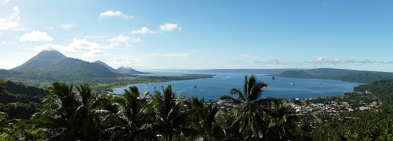 PNG8-06-Seib-2012.jpg - Panorama view of Rabaul and Blache Bay (Photo by Roland Seib)
