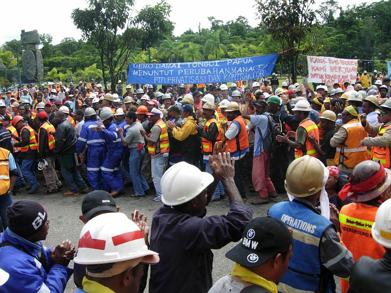 Papua2-17-Zoellner-2007.JPG - dto (Photo by Siegfried Zöllner)