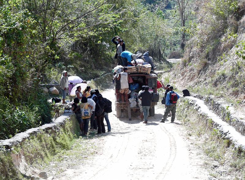 Philippines-07-Seib-2012.jpg - Public transport in the hinterland (Photo by Roland Seib)