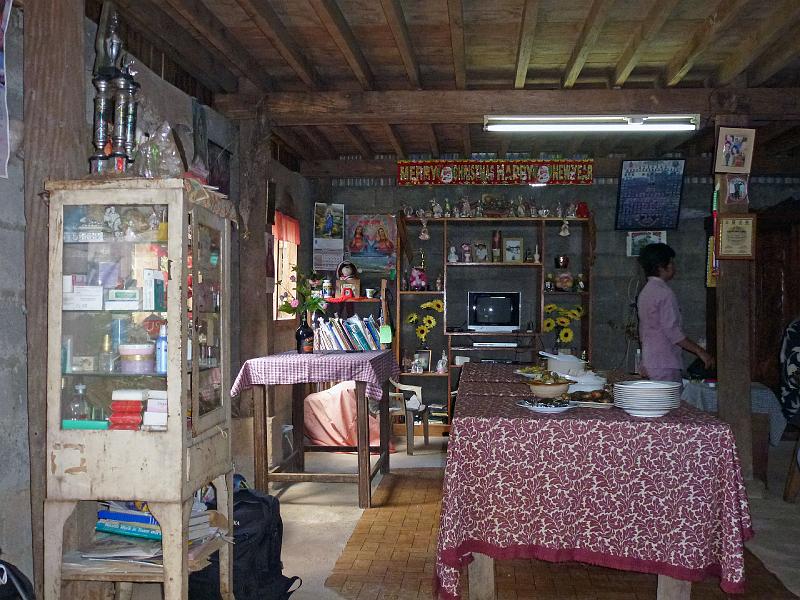 Philippines-09-Gantert-2012.jpg - Living room of a host family, Baquero (Photo by Stephanie Gantert)