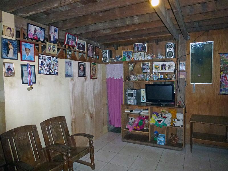 Philippines-19-Gantert-2012.jpg - Living room (Photo by Stephanie Gantert)