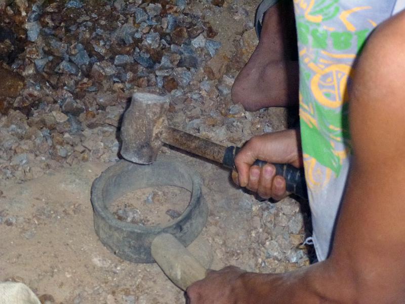 Philippines-57-Gantert-2012.jpg - Small-scale miner, Itogon (Photo by Stephanie Gantert)