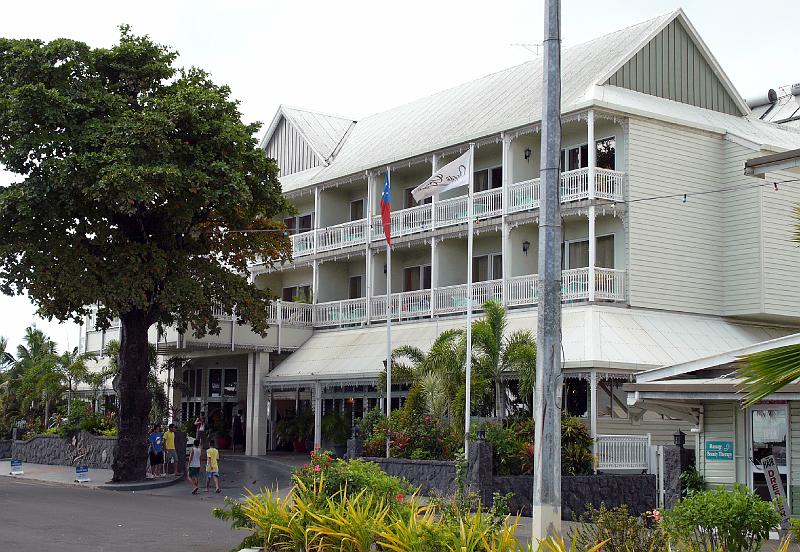 Samoa-17-Seib-2011.jpg - Famous Aggie Grey´s Hotel, Beach Road (Photo by Roland Seib)