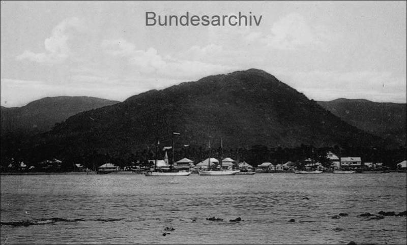 Samoa-24-Bundesarchiv.jpg - Harbour of Apia (source: Bundesarchiv; http://www.bundesarchiv.de/oeffentlichkeitsarbeit/bilder_dokumente/01081/index-4.html.de; accessed: 23.1.2012)