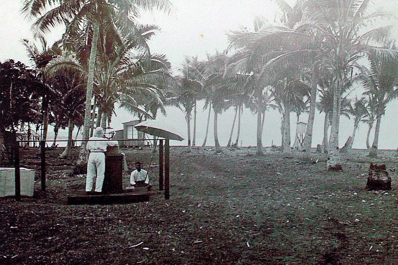 Samoa-53-Seib-2011.jpg - The Chief Observator Otto Tetens 1902. Photographer: Otto Tetens (source photo and explanation: Museum of Samoa, Apia)(Photo by Roland Seib)