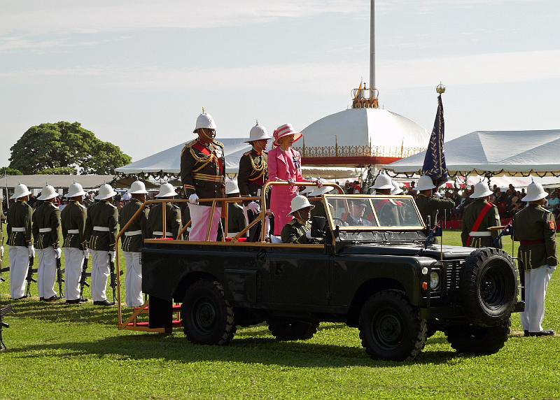 Tonga-10-Seib-2011.jpg - Arrival of the Governor-General of the Commonwealth of Australia, Ms Quentin Bryce, (Photo by Roland Seib).