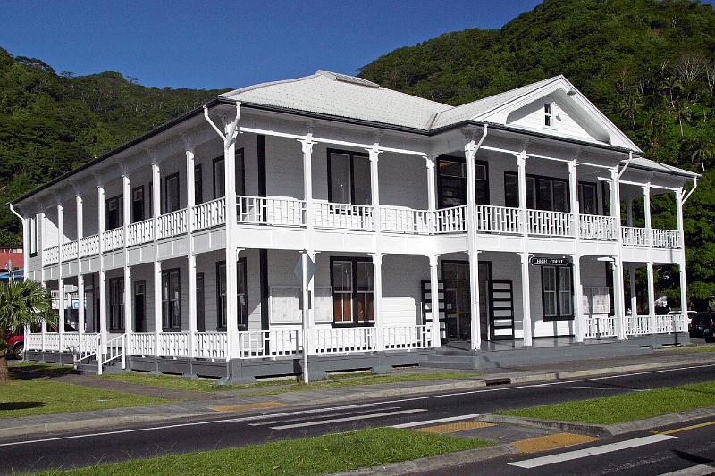 USsamoa-21-Seib-2011.jpg - The same building today: the Court House (Photo by Roland Seib)